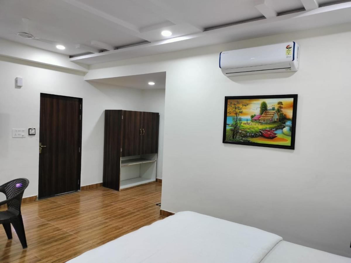 Hotel Satkar International Chhindwāra Exterior foto
